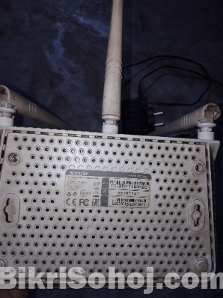 Tenda router